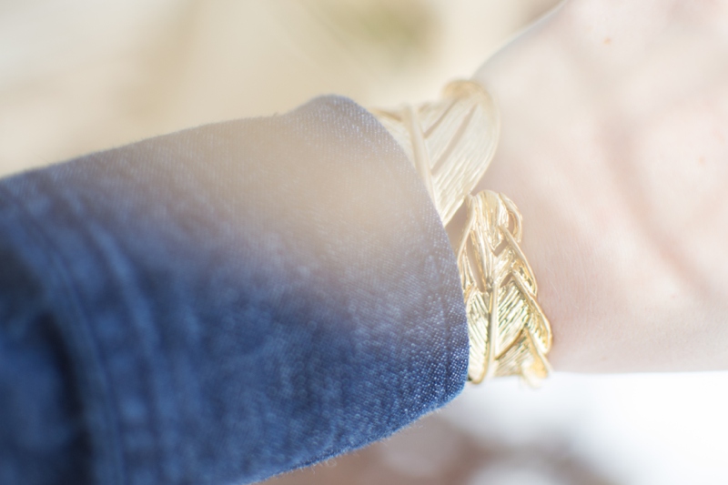 feather_cuff_010